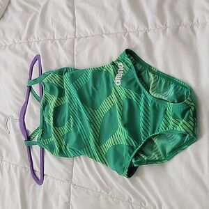 Arena Spider Youth Light Drop Back  SZ 8/24